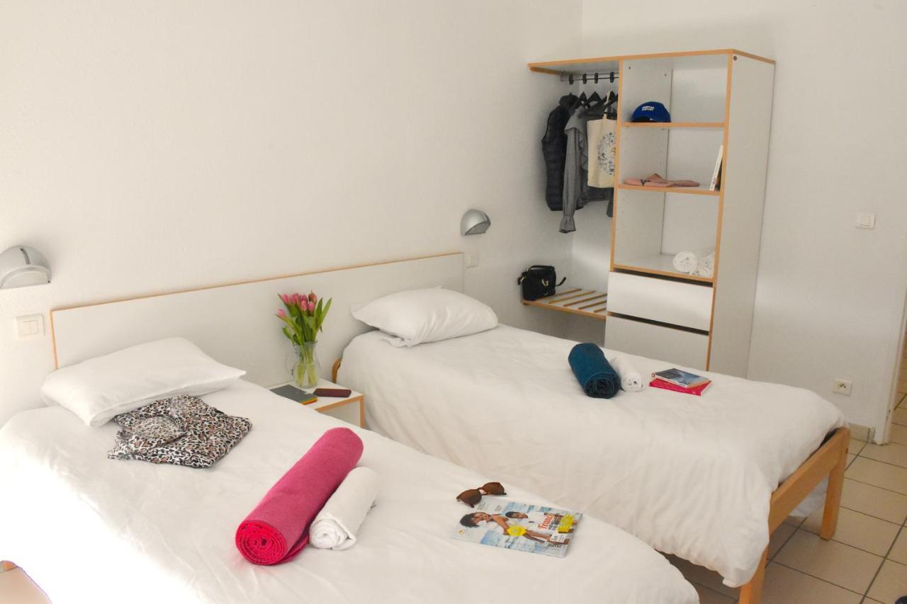 Aparthotel Ulvf Les Romarins Fleury  Esterno foto